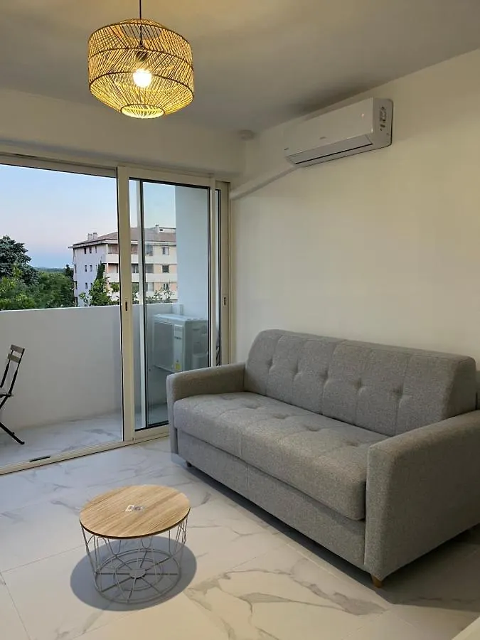 Διαμέρισμα Superbe Appartement Avec Balcon Et Parking Αιξ-αν-Προβάνς